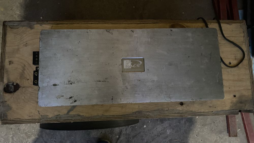 Саббуфер алпайн 18 с усилителем кикс