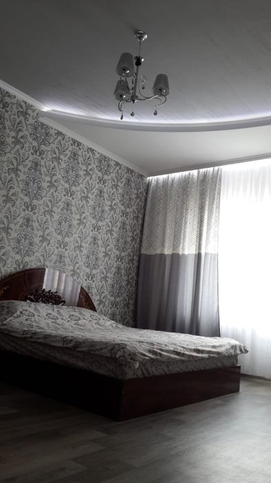 Посуточно 1 ком квартира на 2 этаже
