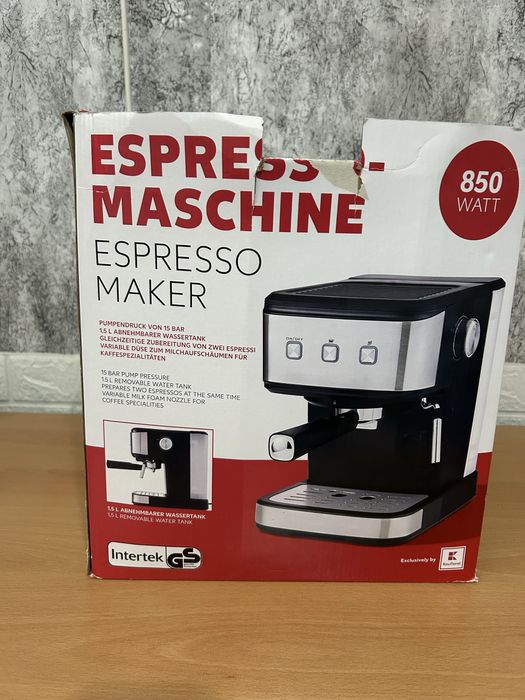 Кафе машина за еспресо 15 bar, 850W – капучино и лате