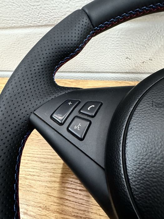 Перфектен М волан за БМВ 5та серия Е60/Е61  за кола с КЛЮЧ