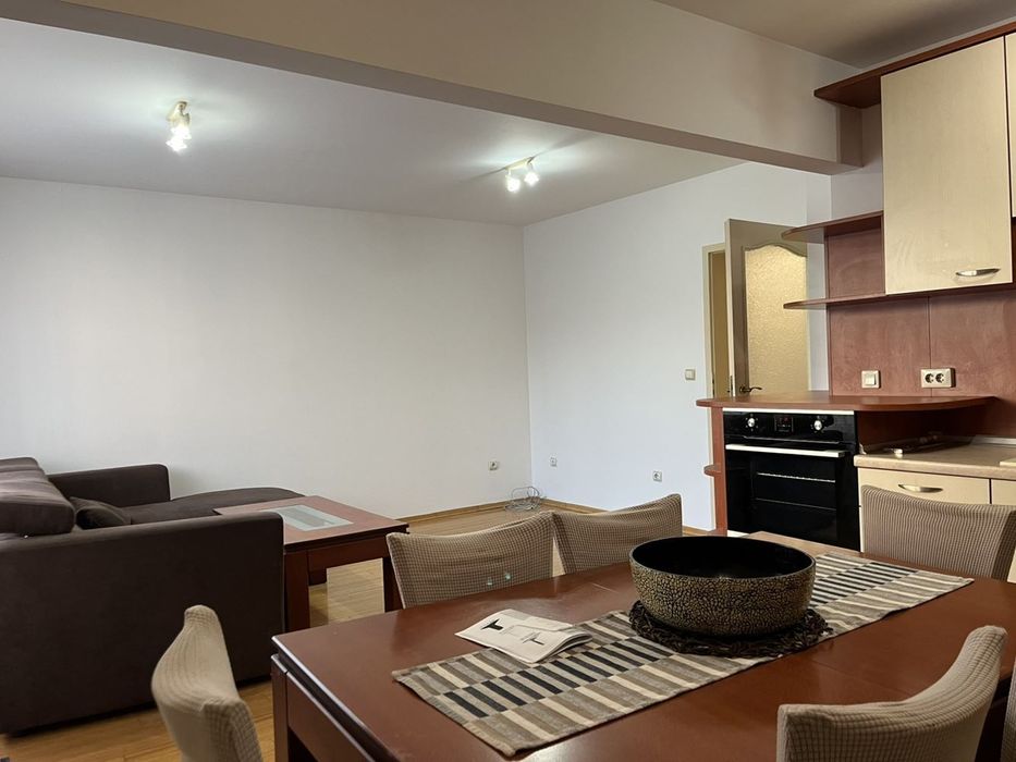 3-стаен в София-Младост 2 площ 110 цена 1000