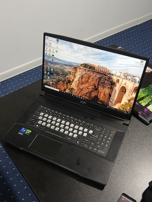 Notebook  I7 13avlod
