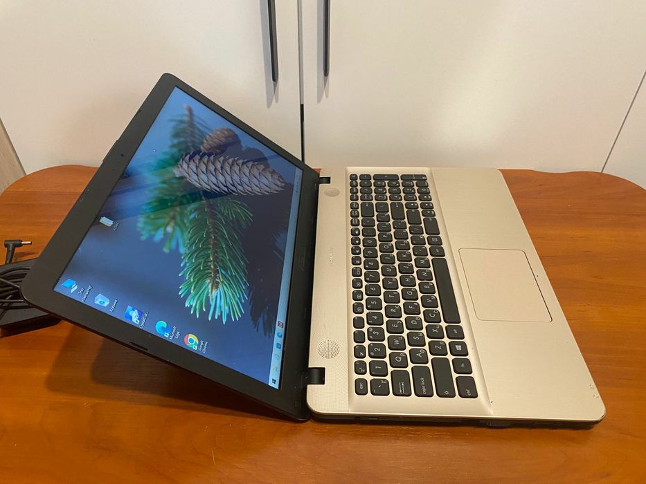 ASUS Vivobook intel 4ядра/Nvidia GeForce/SSD