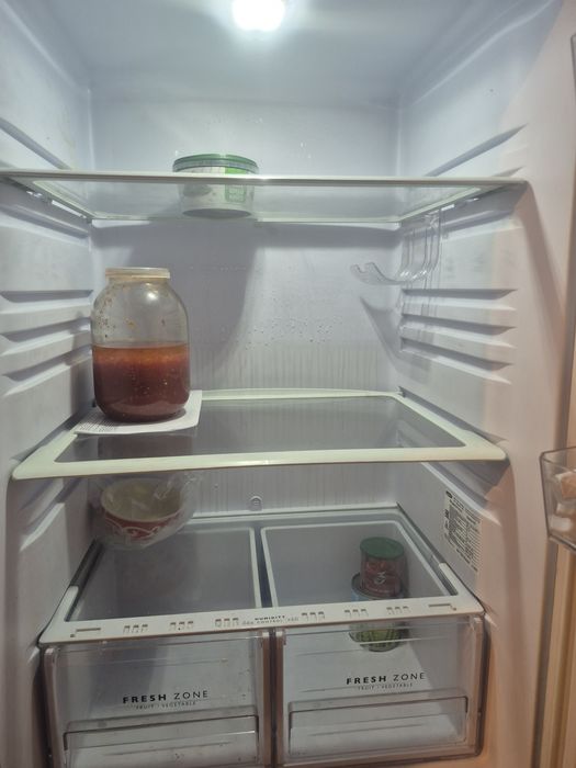 Продам холодильник