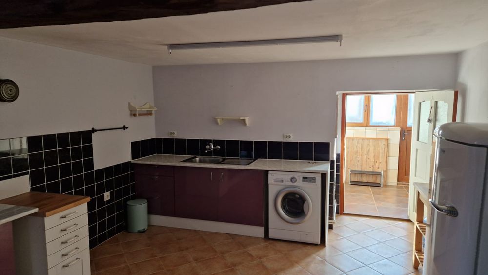 Продавам къща в с.Факия