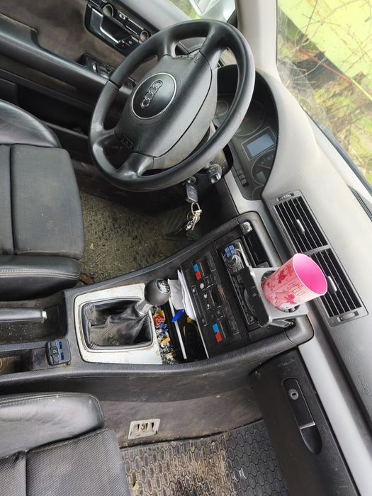 Vând Audi A4 1.9 TDI