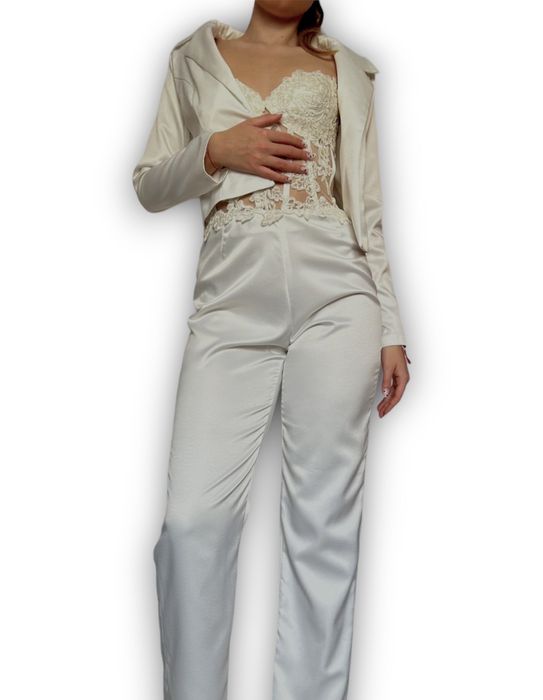 Официален гащеризон