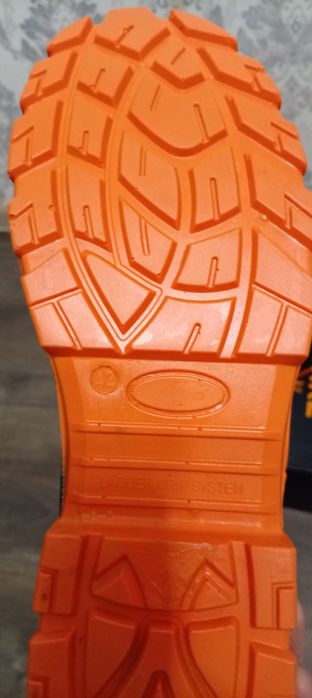 Продам рабочие сопоги