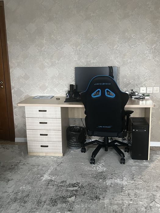 Продам письменный стол