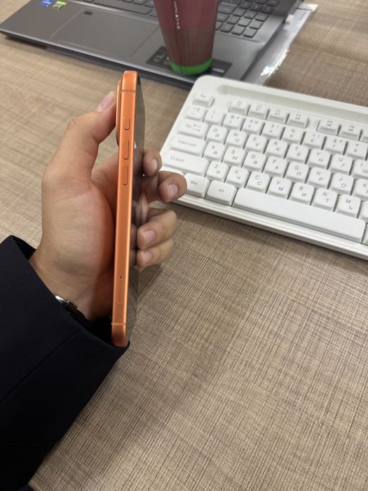 Iphone 17 pro max 1 sim 1 esim