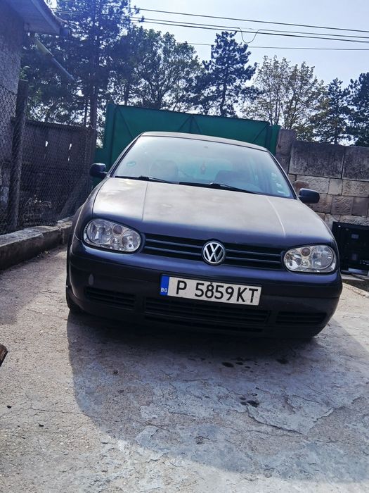 ГОЛФ 4 200.Бензин