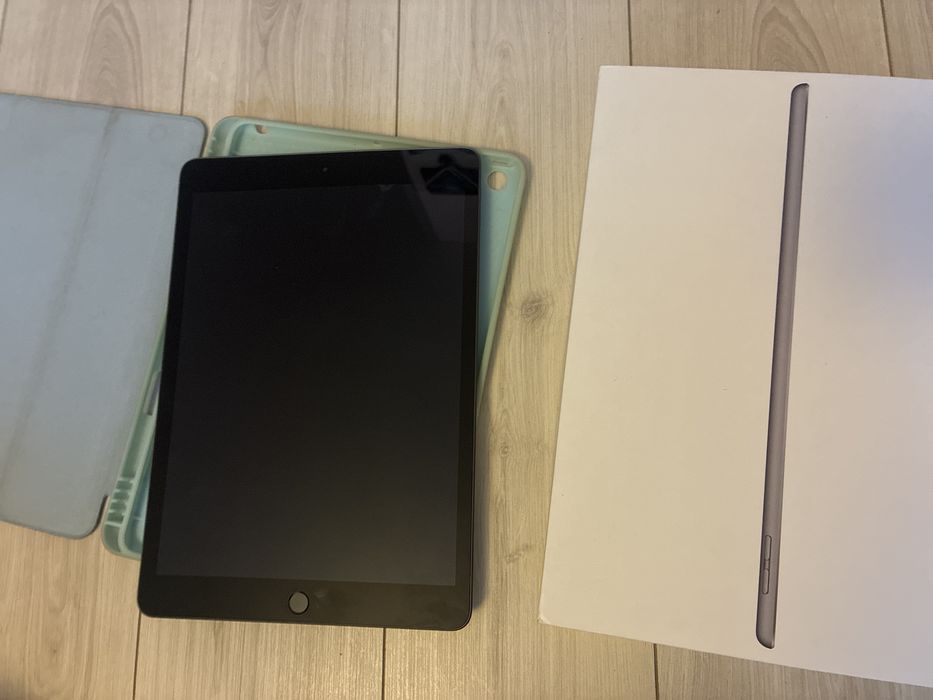 Ipad 8th generation 32GB