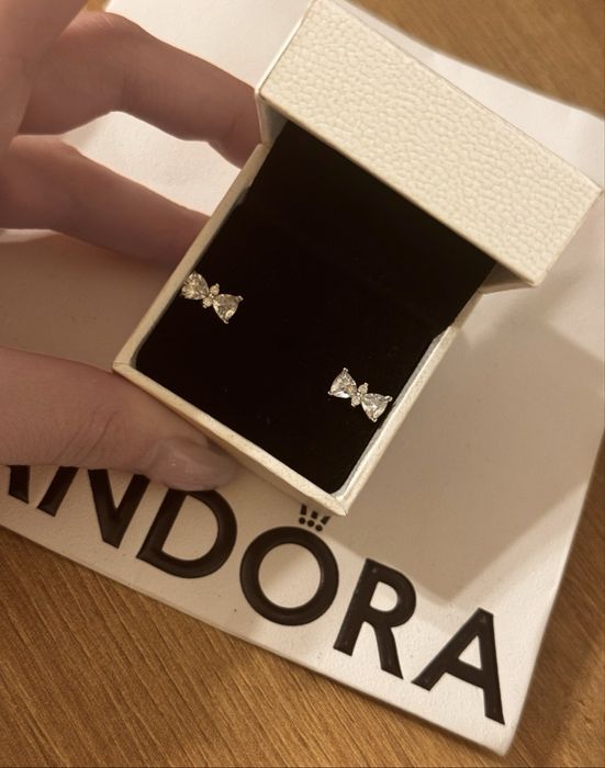 Пандора обеци Pandora