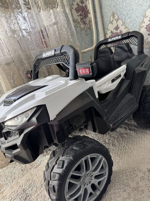 Машинка игрушечная для детей