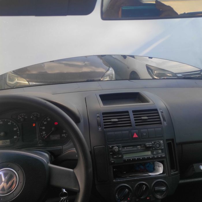 VOLKSWAGEN Polo 2004 — imagine 2