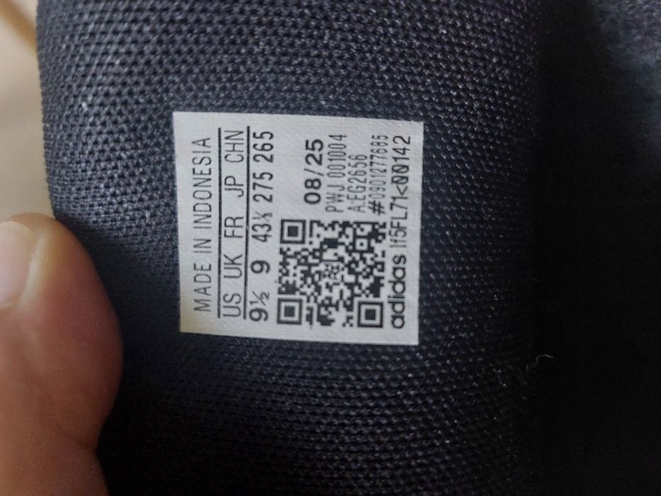 Продавам мъжки маратонки