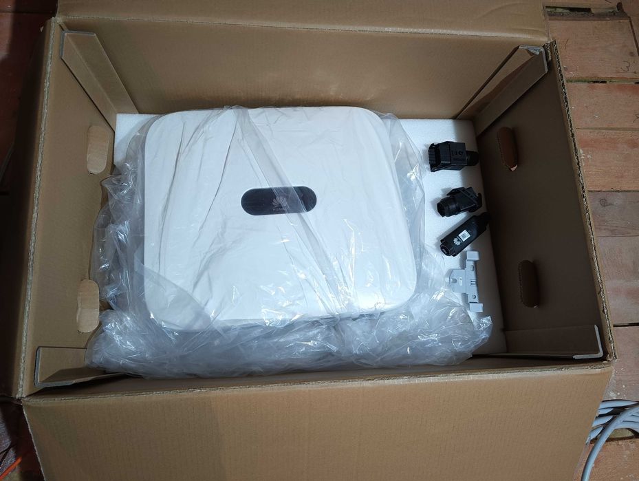 Invertor HUAWEI 6,3kw + SmartMeter HUAWEI, trifazat