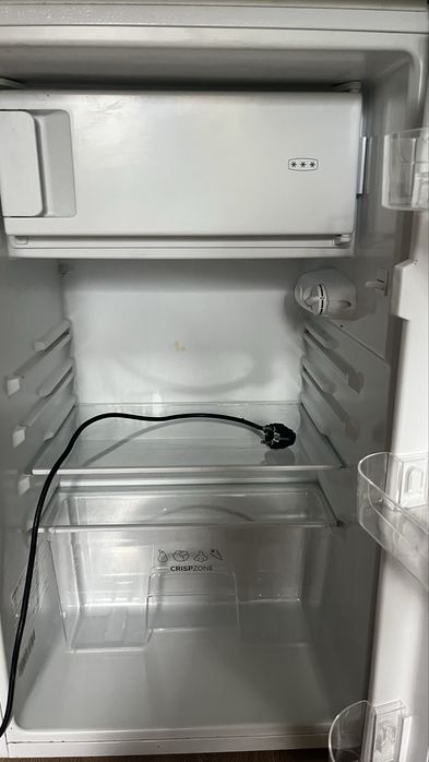 Компактен хладилник gorenje с камера