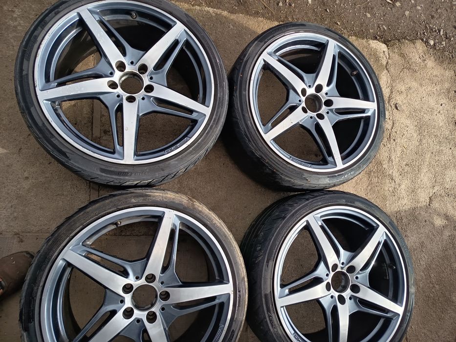 Jante originale Mercedes AMG R19 9J -5×112  cu distanțiere și prezoane
