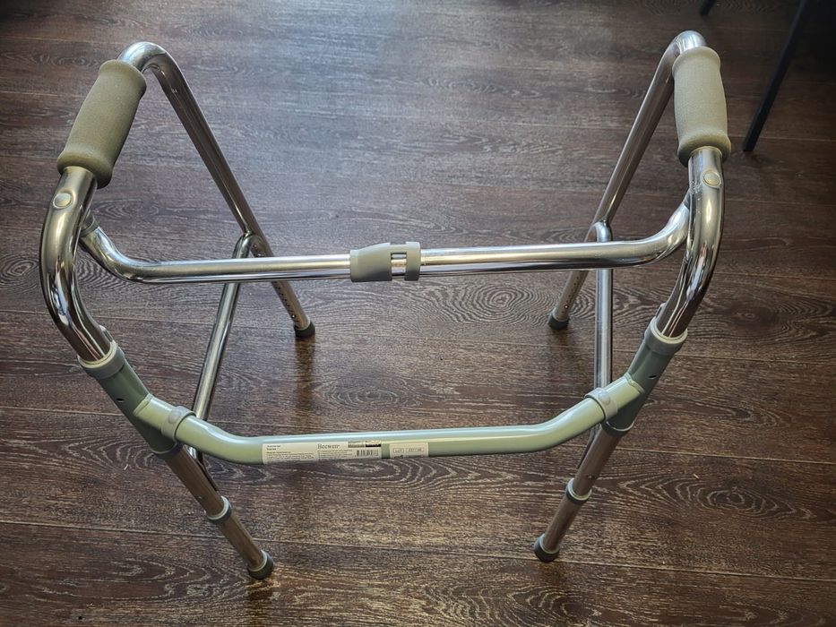 Продам ходунки для взрослых