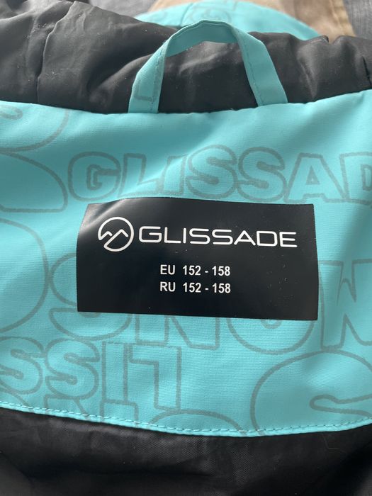 Продам куртку на весну