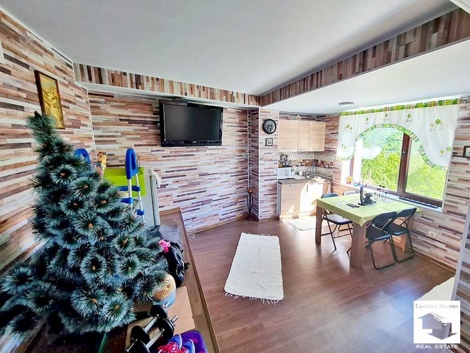 116070 Луксозна къща с 5 спални и панорамна гледка, с. Малки чифлик