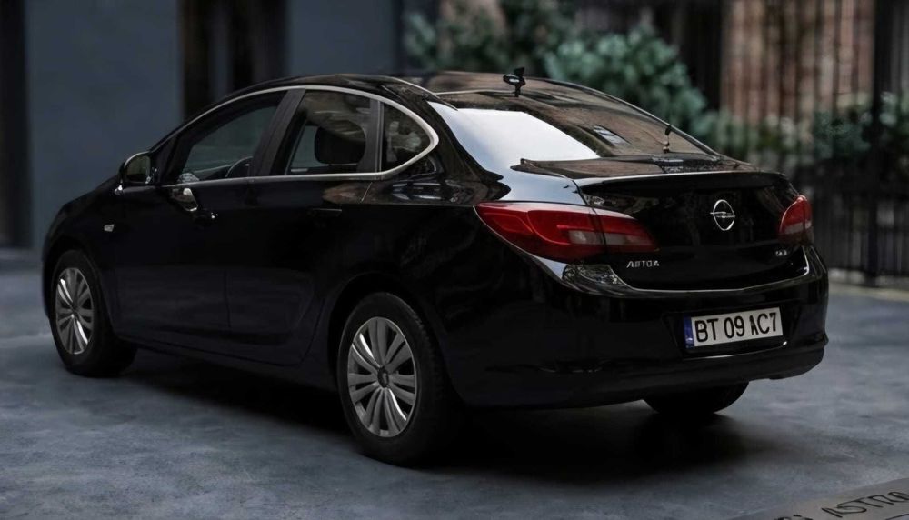 OPEL Astra 2013 — imagine 2