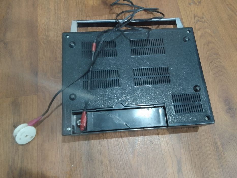 Срочно продается магнитофон "Парус" СССР.1974.