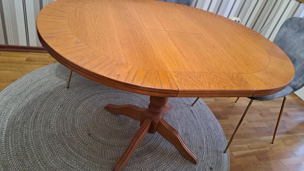 Маса ДЪБ масив разтегателена 1,20 на 90 см ширина