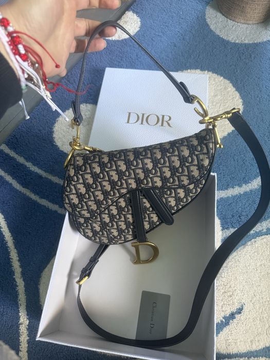 Афтентична dior sadle canva