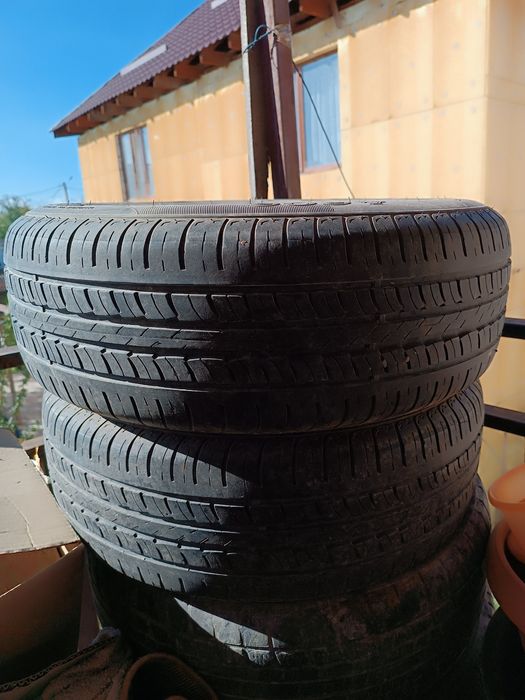 Шины 195/65R15 4шт