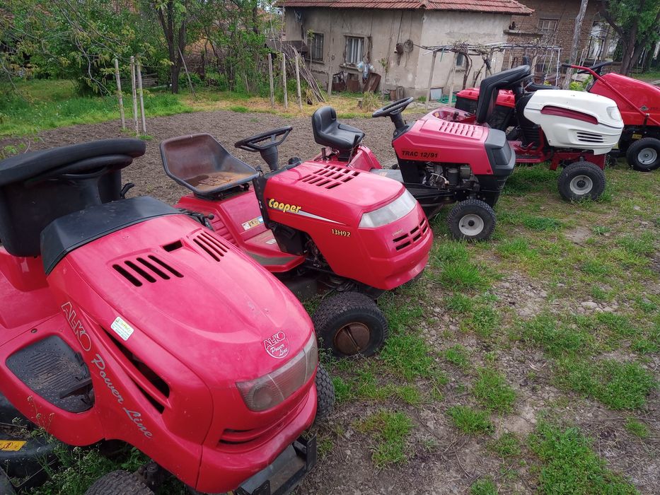 ТРАКТОРНИ КОСАЧКИ.Голям брой трактори.Косачки за трева