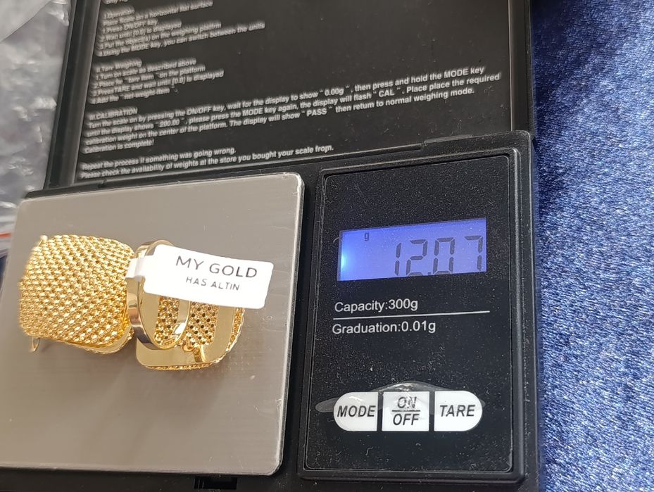 Золотая комплект кольцо и серьги,проба 585 вес  12,04 размер 19, 5