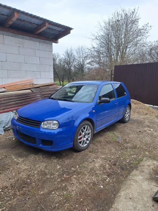 Vând golf 4 în perfecta stare de funcționare