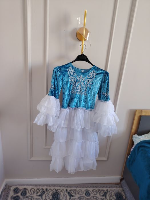 Қыздарға ұлттық киымдер