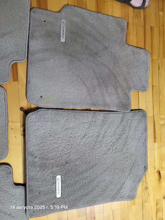 Продаются для камри коврики