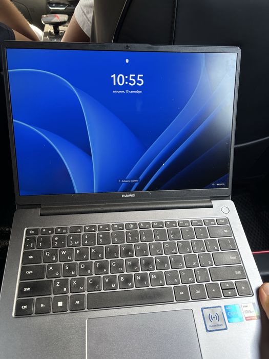 Huawei matebook d14