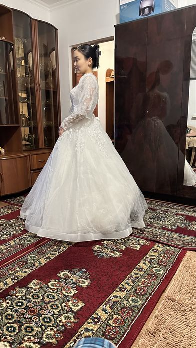 Продам свадебное платье пышное