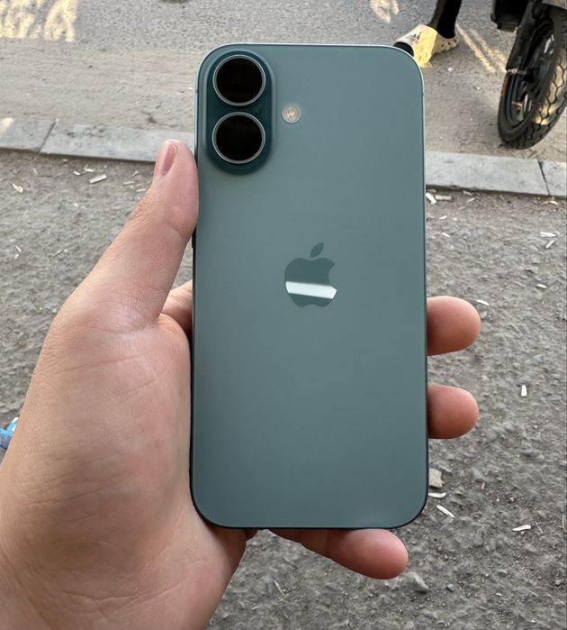 Iphone 16 128gb акб 100