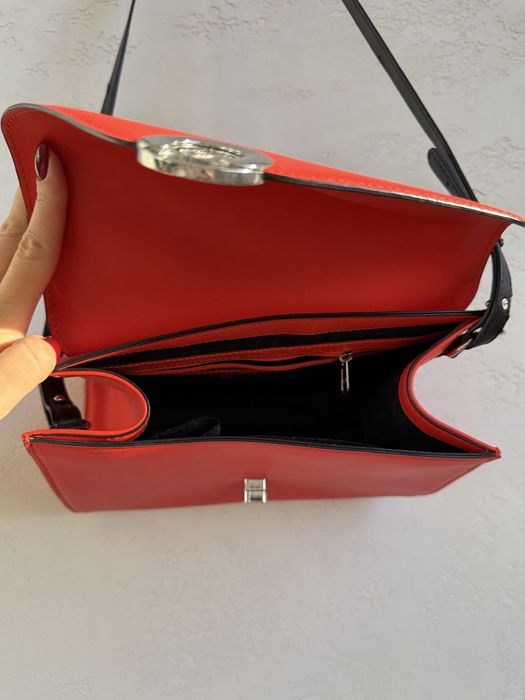 Сумка Armani Jeans на ремешке через плечо