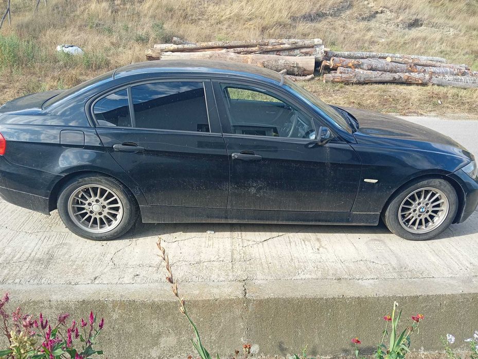 BMW Seria 3 318d 122cp (piese)
