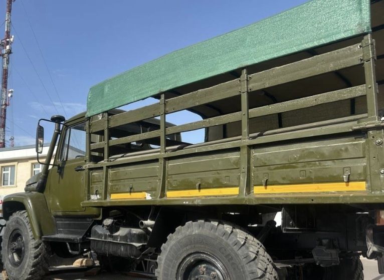Газ 33081 сатко сотилади