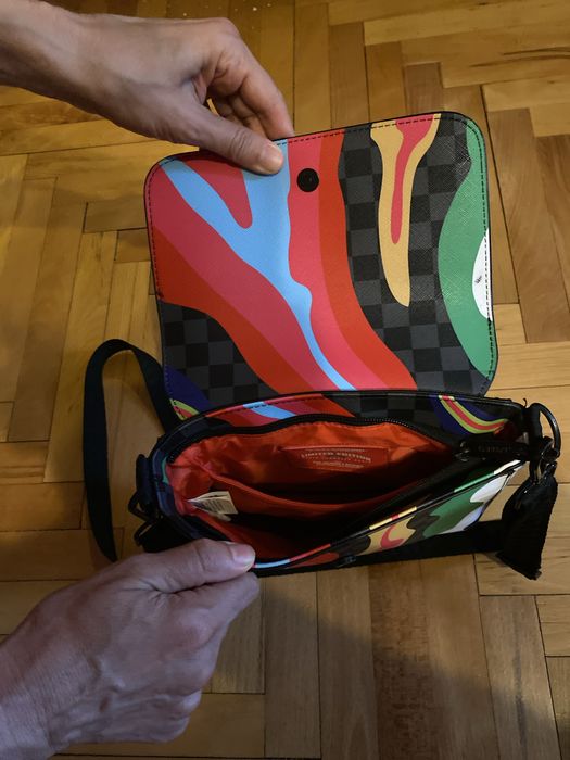 geanta sprayground noua, folosita de 3-4 ori
