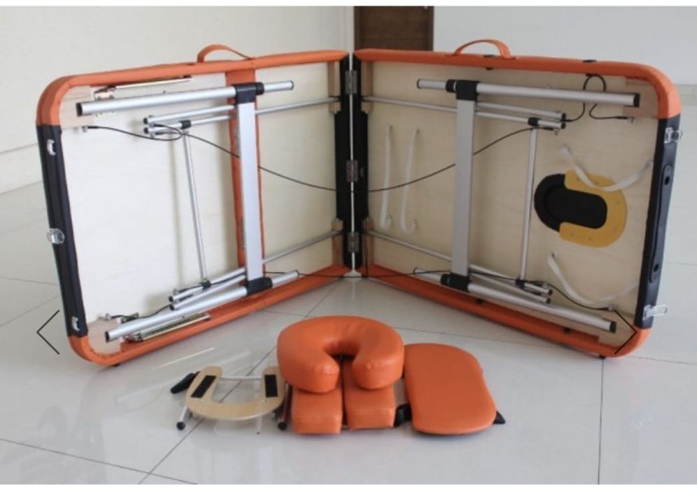 Pat gene/masaj si lampa cosmetica led