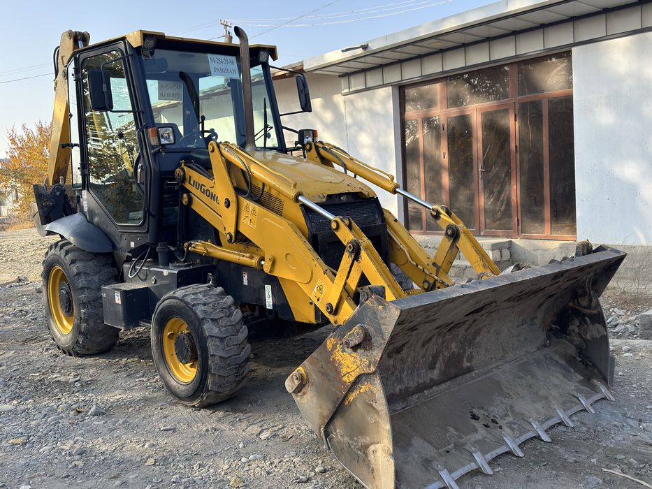 Lugong 765 modeli  (jcb) sotiladi.