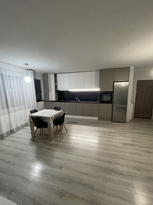 Dau in chirie apartament in Floresti