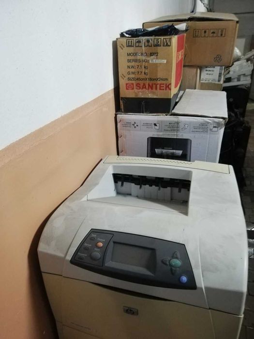 Принтер серии HP LaserJet 4250