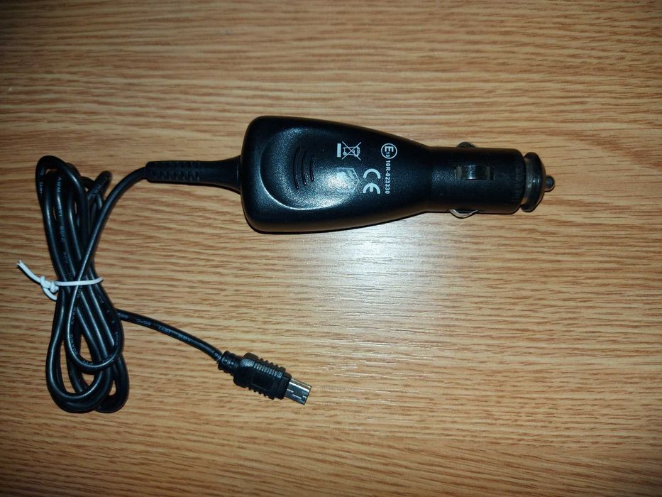 Alimentator auto pentru  GPS, Fujitsu Siemens