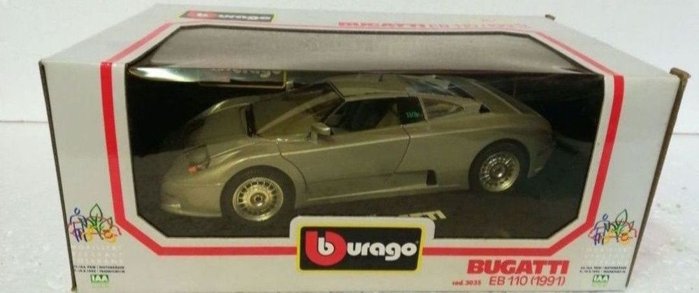 Macheta auto Bugatti EB110 (1991) la scara 1:18 produsă de Bburago