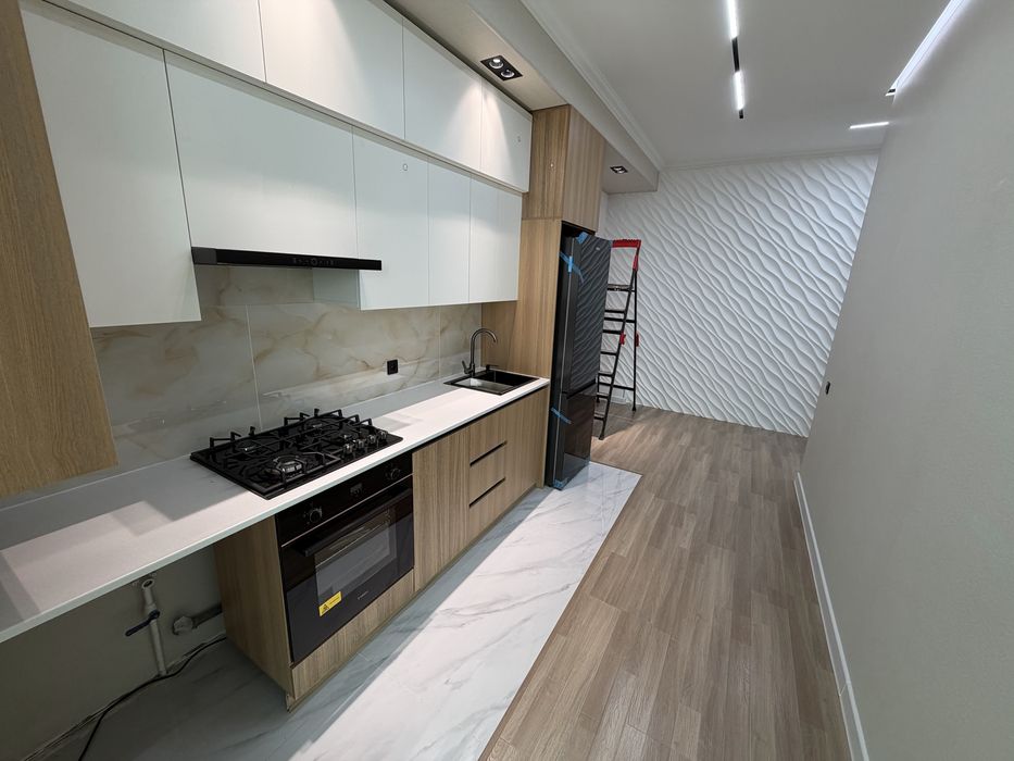 Срочно продается 2х ком квартира В ЖК Хон сарой Куйлюк массив